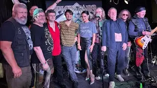 Наряд в стиле глэм-рок. Покупки одежды - Юбка KIRA PLASTININA, футболка LIME. Пою с рокерами