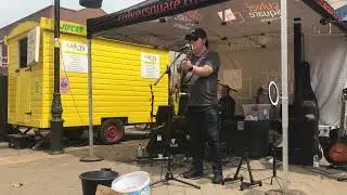 Myself singing Oh, Pretty Woman by Roy Orbison
