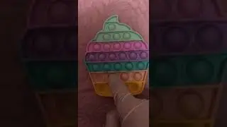 Oh no cupcake pop it 