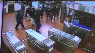 Eagles fan punches Giants fan in the face