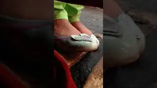 Hand trampling crush.