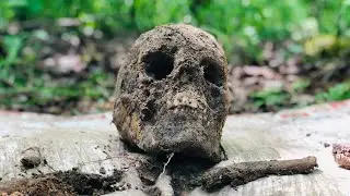 Бойцы возвращаются с войны . Раскопки в Рамушевском коридоре смерти.