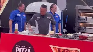 Tony Gemignani Tips for Perfect Tavern Thin Crust Pizza at Pizza Expo
