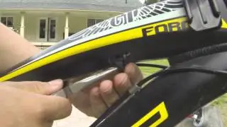 Rockshox Reverb Adjustable Seatpost Unboxing and Installation Part 5 (Removing frame clips)