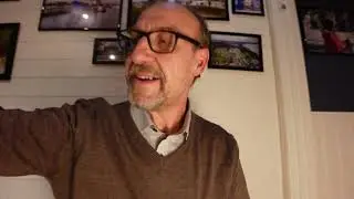 Polisen tar mig i Örat..