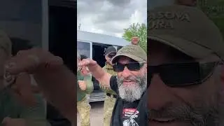 Як танцювально передати ЗСУ три мотоцикла і пікап.