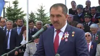 В Магасе на площади Алания прошел парад в честь Великой Победы