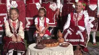 ФГ "Деленки" при Пенсионерски клуб с.Айдемир, обл.Силистра-  В Айдемир престилки тъкат
