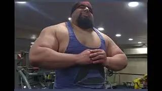 Iranian Hulk! Real version VS fake version.