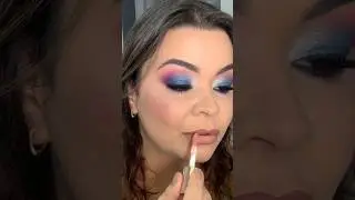 Tutorial de make colorida de carnaval