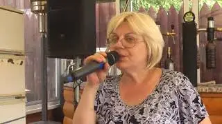 Fly me to the moon.  Елена Чайковская