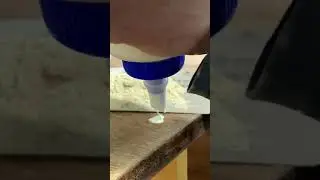 Клей и опилки хорошая замена шпаклевке
