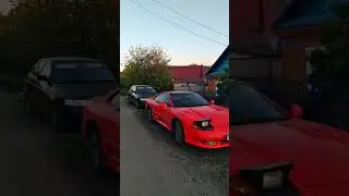 Красная глазастая Mitsubishi