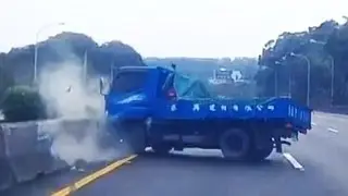 Car Crash Compilation, Car Crashes and accidents Compilation February 2016 Part 22