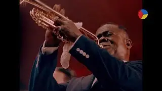 17 ♪ When the Saints Go Marching In - Louis Armstrong