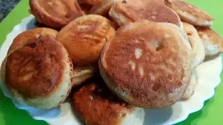 Lush pancakes on kefir, without yeast. Lazy pies with frozen strawberries.
