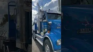 Big Blue Kenwworth 