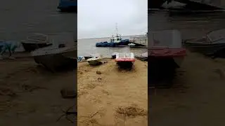Сегодня очищаем берег Енисея
