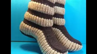 Пышные сапожки спицами/ Домашние тапочки 