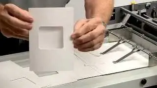 Digitaldruck-Finisher Zip-TS2L Mark IV Grußkarten mit ausgestanztem Fenster