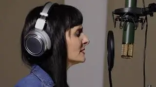 AKG C12 Microphone Demonstation