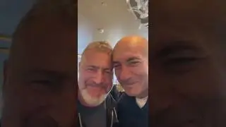 Леонид Агутин и Игорь Крутой встретились в аэропорту