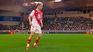 Aleksandr Golovin is a Russian magician - 2025