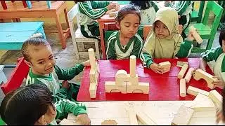 SIMULASI PEMBELAJARAN METODE PENGEMBANGAN FISIK