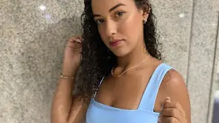 Ela vendeu a o vizinho