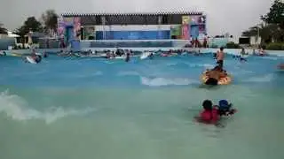 Аквапарк Амазон в Паттайе  атракцион искусственная волна| Cartoon Network Amazone in Thailand