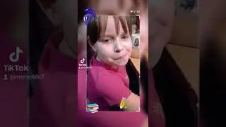 Викуся работает 📚🎒🤔
