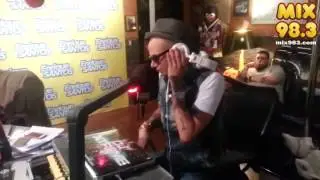 Entrevista A Sensato Con Enrique Santos En 98.3 mix (Miami, Florida)