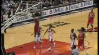 [BB] Vince Carter Reverse Alley-Oop Dunk VS Hawks 2-7-07