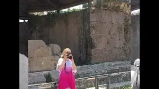 'Friends, Romans, countrymen, lend me your ears!