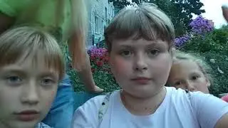 Первая часть мальчик призрак .Не засмейся челендж