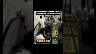 голова застряла в эскалаторе😱😭