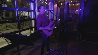 Live Looping at Kenzington Burger Bar with Daniel Humphreys