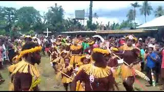 Dancing Group In Kimbe (Aling)