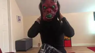 Scary face popping balloons