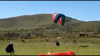 Pouso do segundo voo solo. moedinha