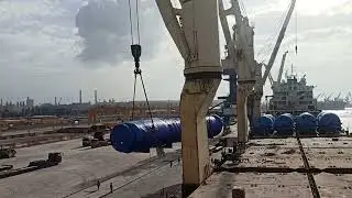Heavy cargo unloading operation at Dung Quat seaport|Dung Quat,Vietnam| #vietnam #dungquat #seaport