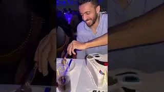 Самый странный праздничный торт 😳 