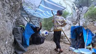 Deadly Storm in the Mountains of Iran | The Hard Life of a Nomadic Mother in Heavy Rain