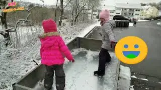 Едем с горки Новая идея развлечений от КИДС Маша и Аня // New idea of ​​entertainment.