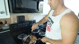 Healthy Bodybuilding Meal - Kale & Ground Turkey Stir Fry