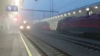 RJX 66 (Budapest - München) arriving at Wien Hbf and being coupled to RJX 866 (Flughafen - Bregenz)