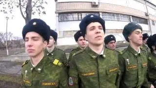 Лабутены отдыхают Теперь я в берцах нах  и в одинаковых штанах