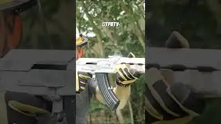 AK-47 vs. AR-15. Freeze 