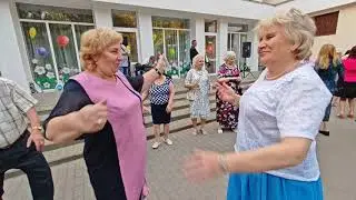 7.09.24г..."ВЕСЕЛУШКИ"... Олег Гаврилюк... звучит на танцполе в Гомельском парке...