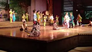 Тайский танец с палками